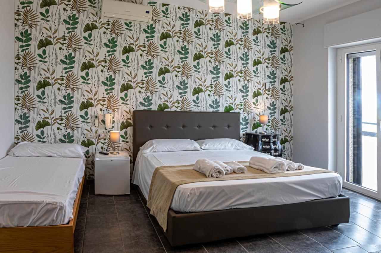 B&B Bellavista มาร์เกริตา ดิ ซาวอยา ภายนอก รูปภาพ
